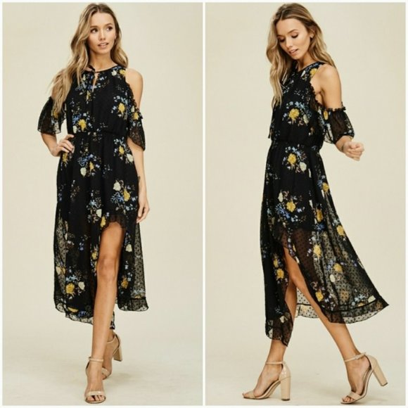 Black Dot Embroidery Floral Ruffle Dress- Medium - Picture 1 of 3